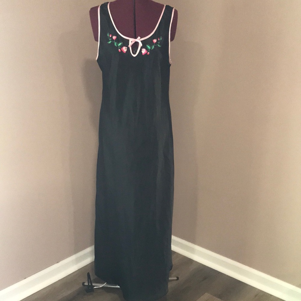 Gorgeous Vintage Nightgown Appliqué Bow Unique